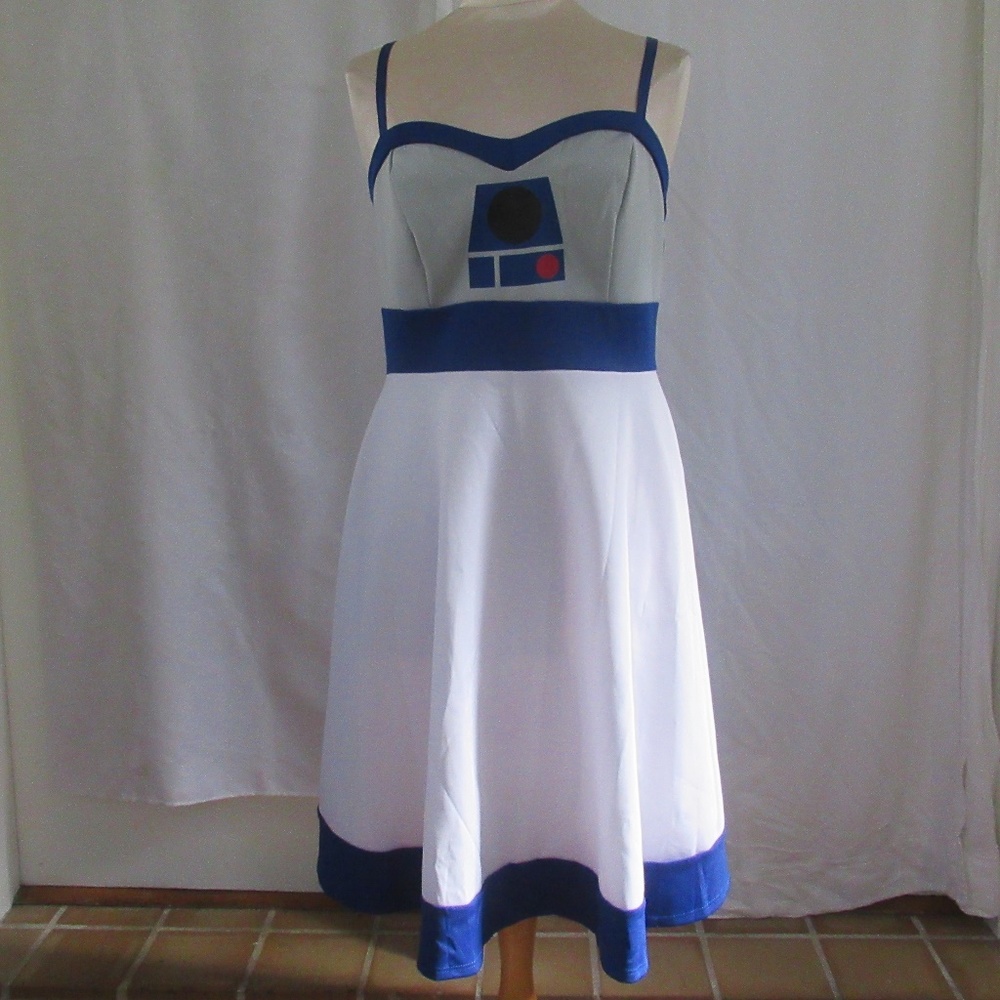 STAR WARS NWT R2D2 Skater Dress SIZE 12 LARGE